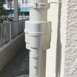 雨樋に取り付けた集水器