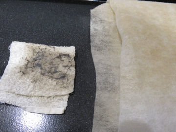 整流板の裏側の汚れ