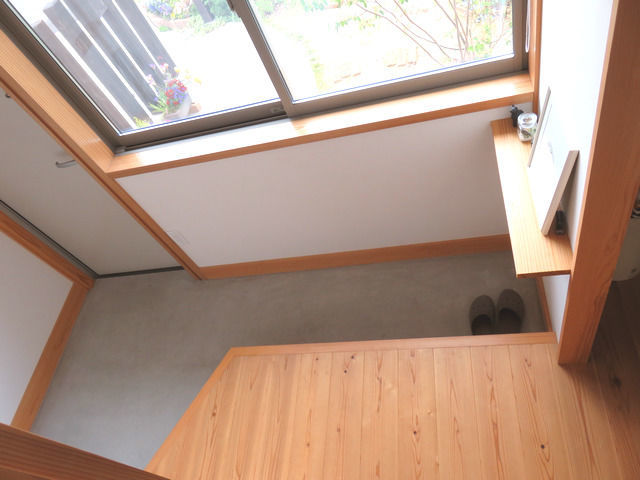玄関の全景写真