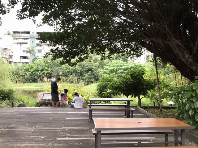 松山文創園区の公園の様子