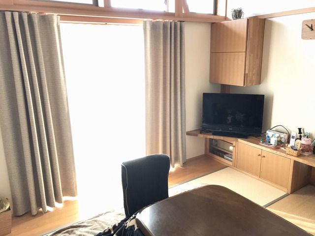 うちの居間が落ち着く理由 ちょっと曲がった家