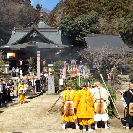 大窪寺 春分の日の行事の様子