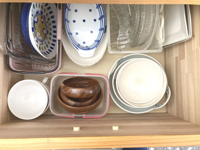背面収納の引き出しの中
