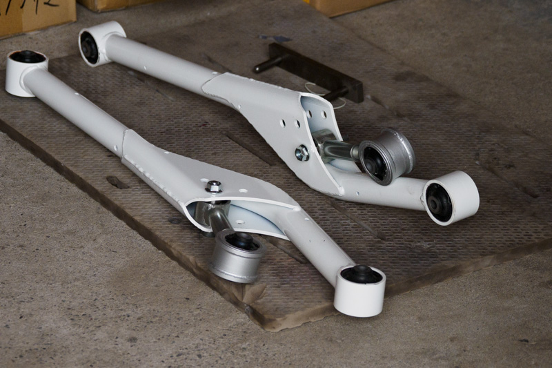 ジムニー(jb64)の足回りをレインボーオートで変更してもらった