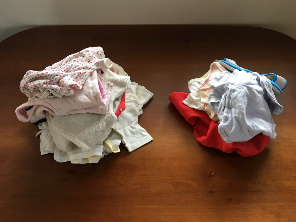 シミだらけ お下がりのベビー服 新生児服 を煮洗いで漂白したよ とんとんと