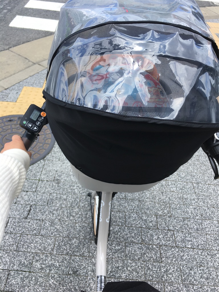 自転車のハンドルに付けられるリュック