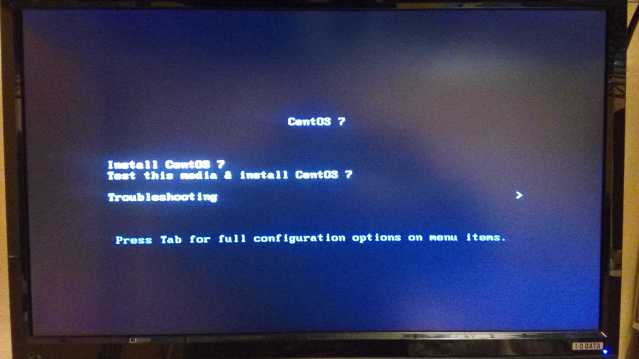 USBメモリーからブートしたCentOS 7のインストーラー