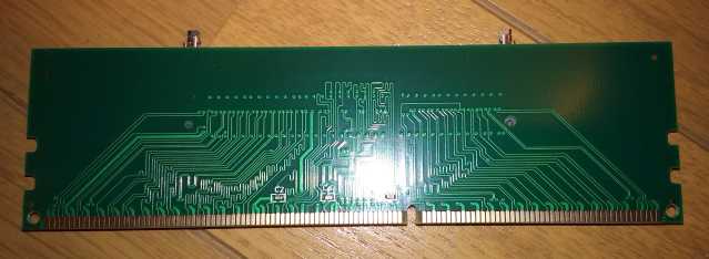 DDR3メモリ変換アダプター(裏)