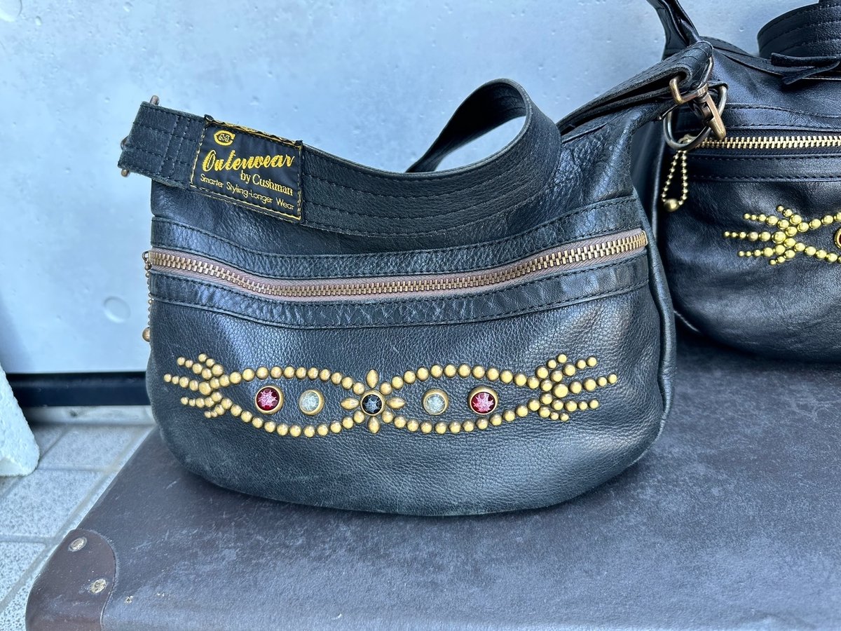 CUSHMAN クッシュマン LEATHER SHOULDER BAG MEDIUM 29118 をご紹介し 