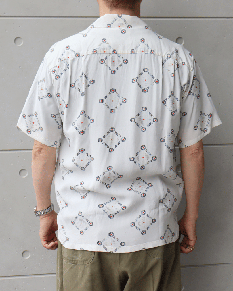 SUN SURF サンサーフ デューク・カハナモクのスペシャルなアロハシャツ