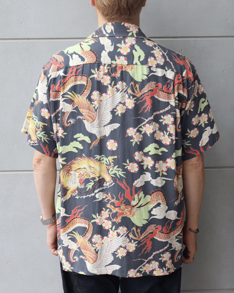 SUN SURF サンサーフ スカジャン刺繍の定番 鷲・虎・龍をモチーフと