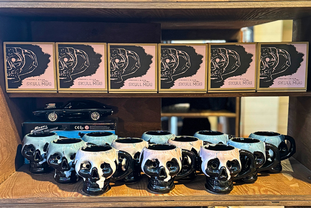 ATTRACTIONS アトラクションズ より 波佐見焼シリーズのスカルマグ第二