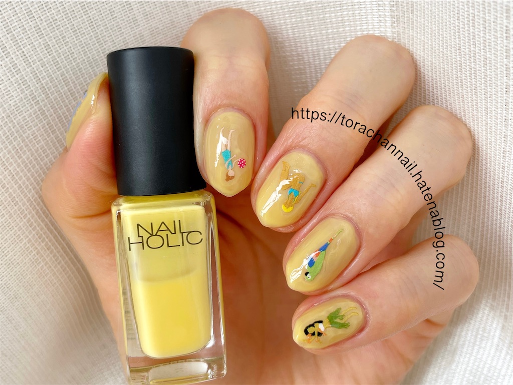 NAIL HOLIC YE508とツメキラネイルシールで夏ネイル とらちゃんの不器用セルフネイル記録