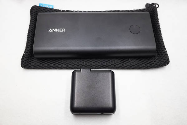 レビュー Ankerのモバイルバッテリーと一緒に無印のナイロンポーチはいかが Torago Jp