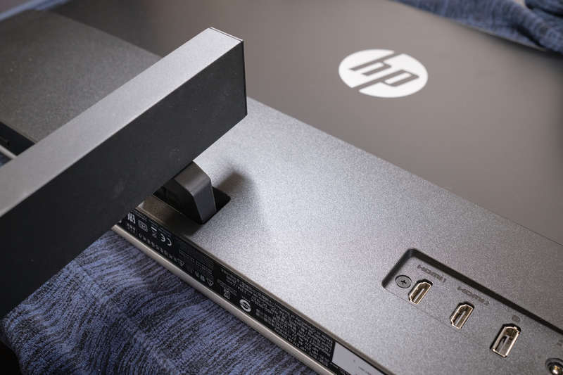 レビュー】HP 27f 4KにVESAマウントを付けれるアダプターを試し