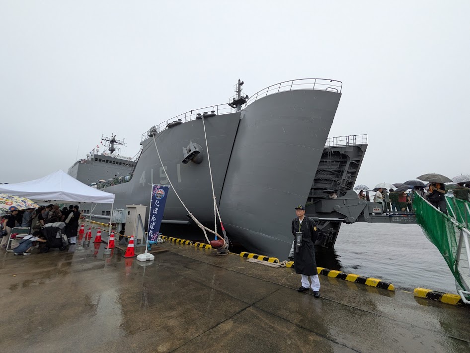 海上自衛隊 阪神基地隊 サマーフェスタ2026 - とらすずの足跡