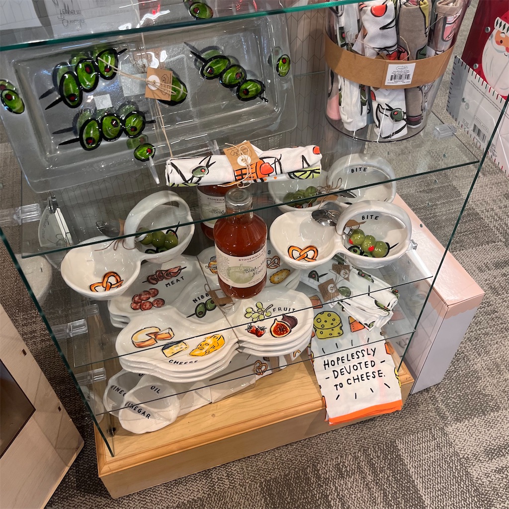 お土産】Hallmark：ただのカード屋さんではなく日本へのおみやげや