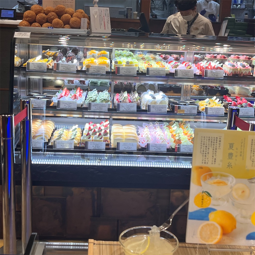 一時帰国】パン好きのための大阪モーニング＆レトロビルで味わうケーキ