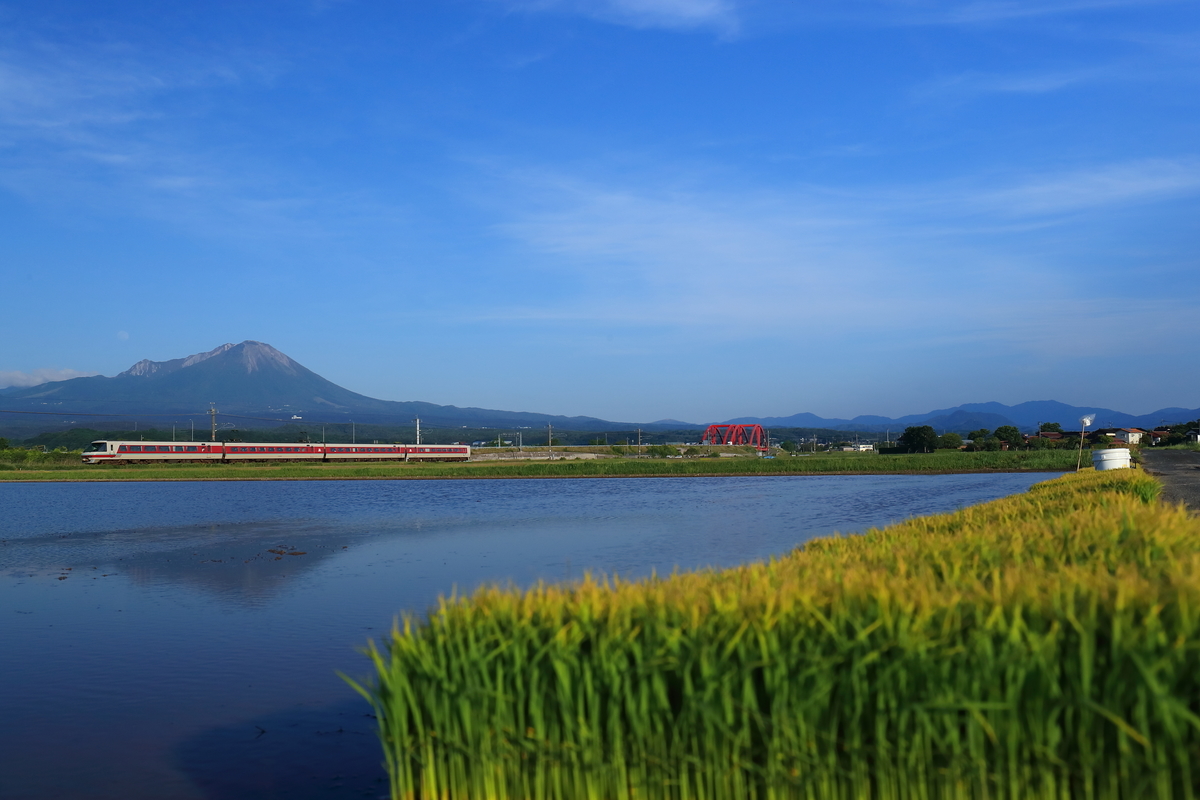 田植え前の伯備線 - とりめしの記録庫