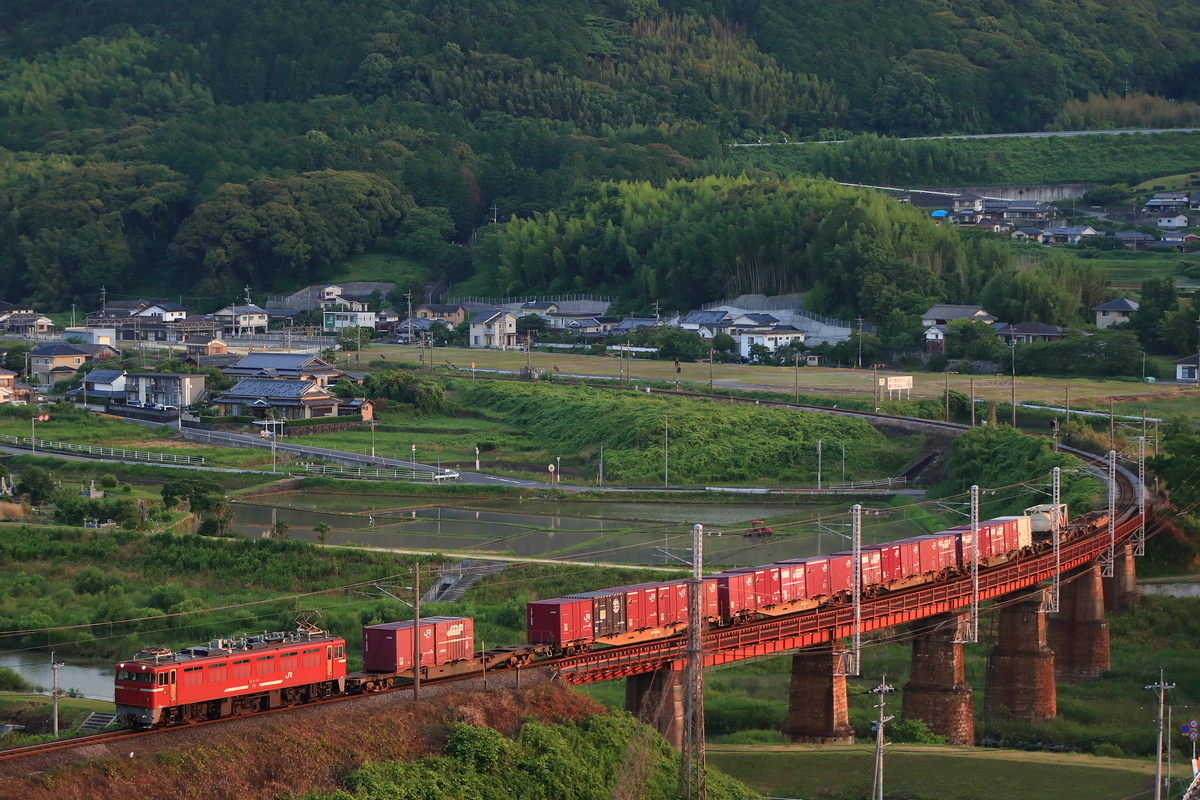 2024/6/19 日の出10分で通過する4071レ日豊貨物 - とりめしの記録庫