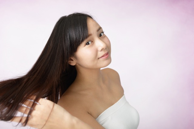 髪を濡らすと頭皮が見える時にはシャンプーも変えてみよう