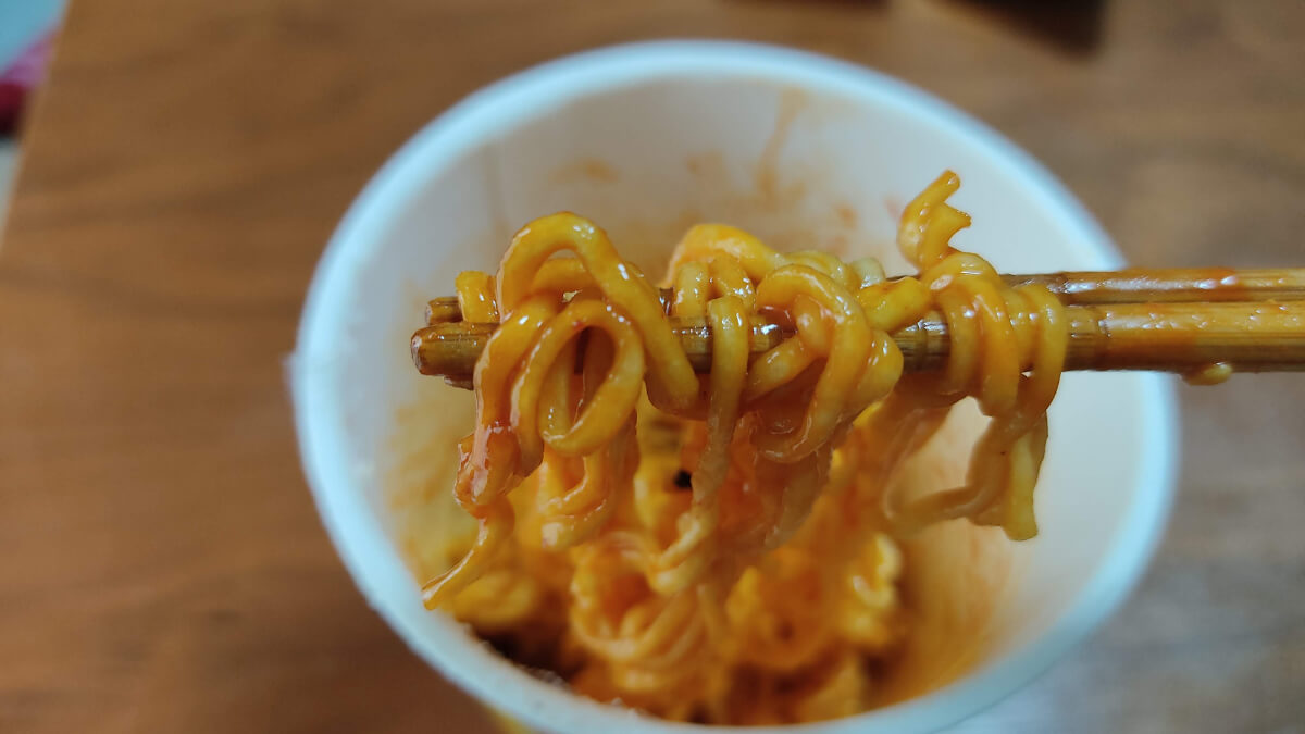 Paldo [韓国 辛麺] チーズタッカルビ カップ麺 焼きそば