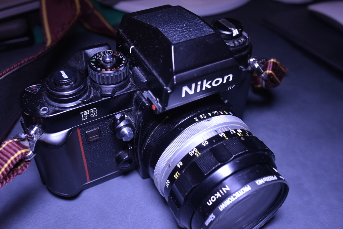 Nikon F3レビュー｜不朽の名機フィルムカメラの魅力・作例・デザインを
