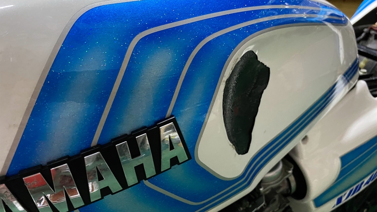 タンク塗装が剥がれた】メルカリで83万で買ったxjr400初期型4HM