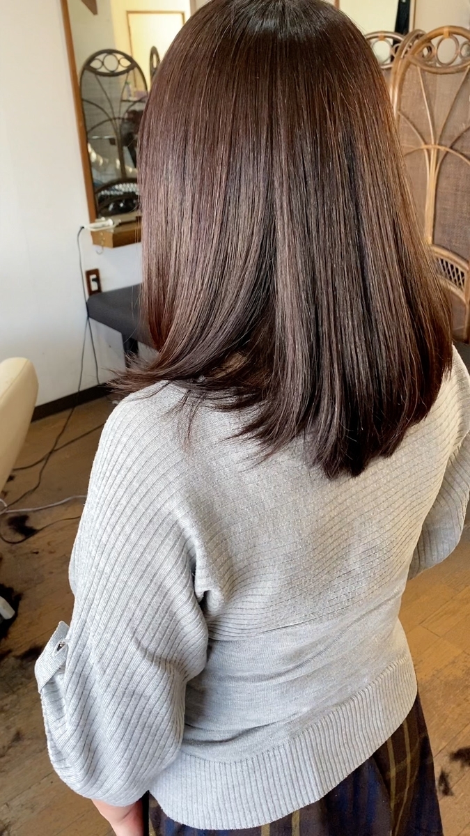 【40代 ミディアム】手入れが楽でまとまるボブレイヤーにグラデーションカラー（白髪染め） #Shorts 