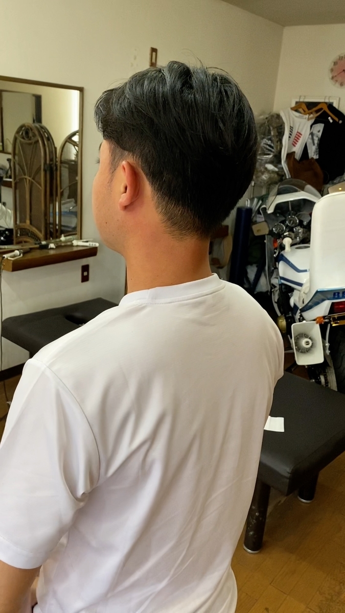 ツーブロック 刈り上げ 後ろ Shorts Toshiの悪あがき シーズン1