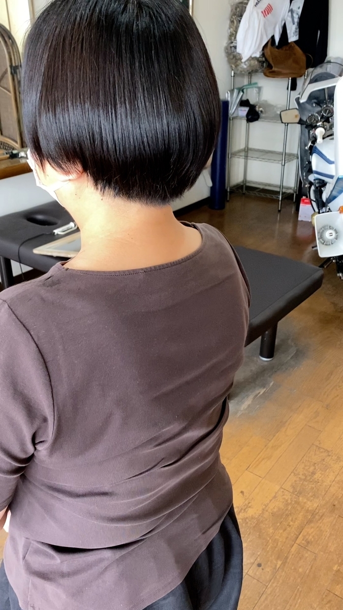 50代 ショートボブ 襟足 刈り上げ Shorts Toshiの悪あがき シーズン1