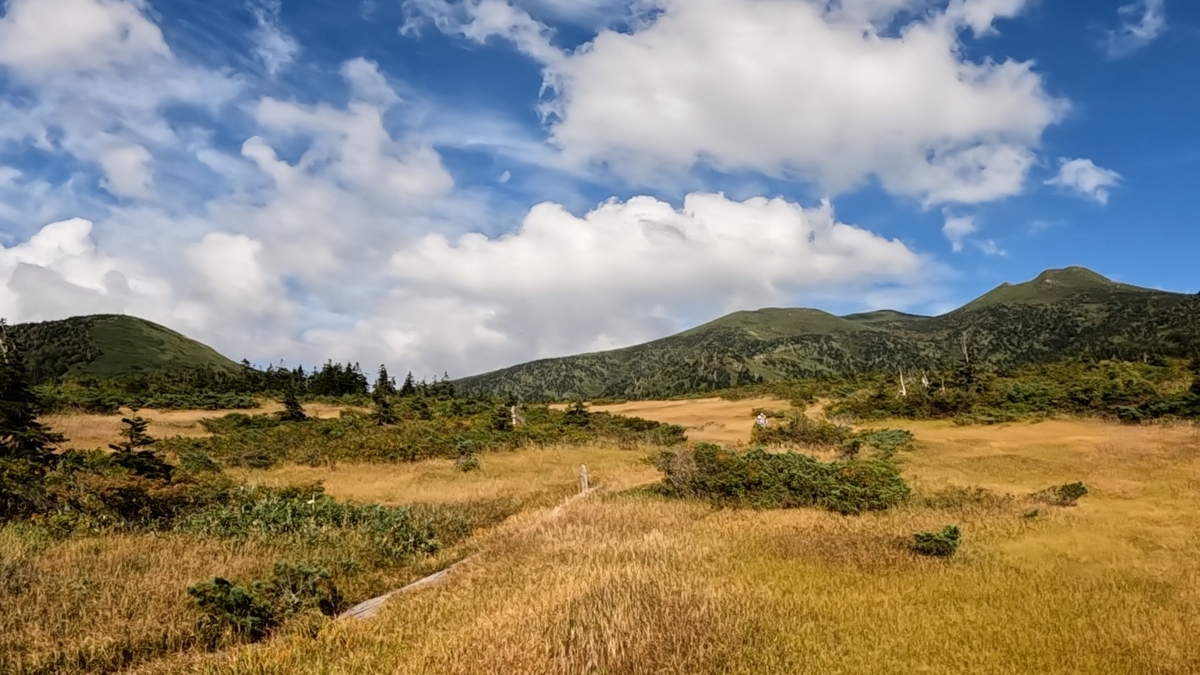 八甲田山 登山 酸ケ湯〜八甲田大岳〜上毛無岱〜下毛無岱〜湯坂〜岩木山〜奥入瀬渓流