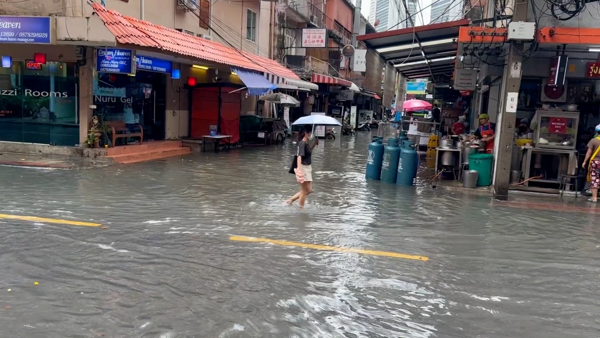 タイバンコクの大雨 vlog