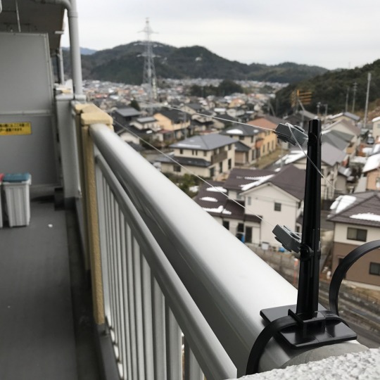 安価な鳩よけグッズでベランダ鳩対策 10か月で全く来なくなった Toshiboo S Blog 2