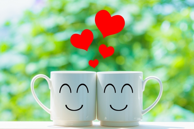 ホワイトデーに彼女がっかりしないプレゼントは マグカップをペアで揃えるのが良い Toshicoco S Diary