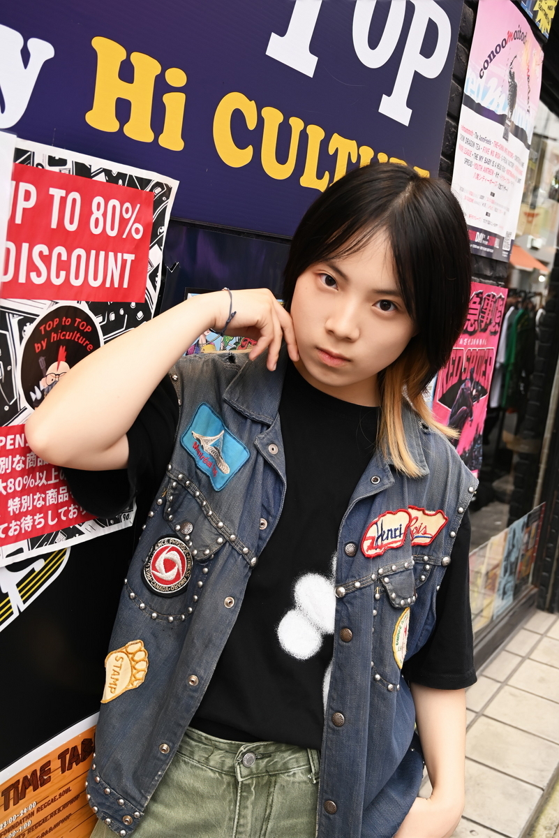 タレントカード ポートレートスタイル NIKKOR Z 24-70mm f/4 Sでボーイッシュな女の子のポートレート