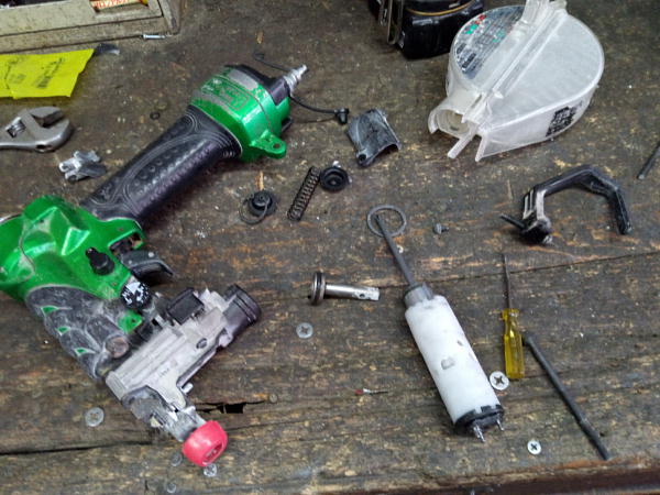WF4H2改 高圧 ビス打ち機 メンテナンス済み HiKOKI 高圧ねじ打機 WF4HS | エア工具 | 秀久ONLINE STORE