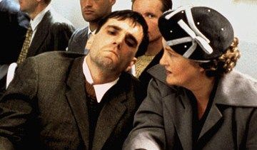 マイ レフトフット ジム シェリダン 遊びをせんとや生まれけむ