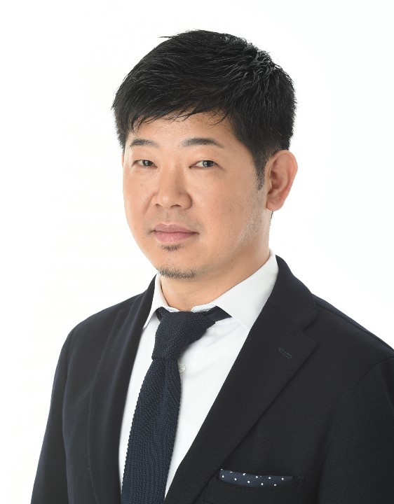 津山淳一氏
