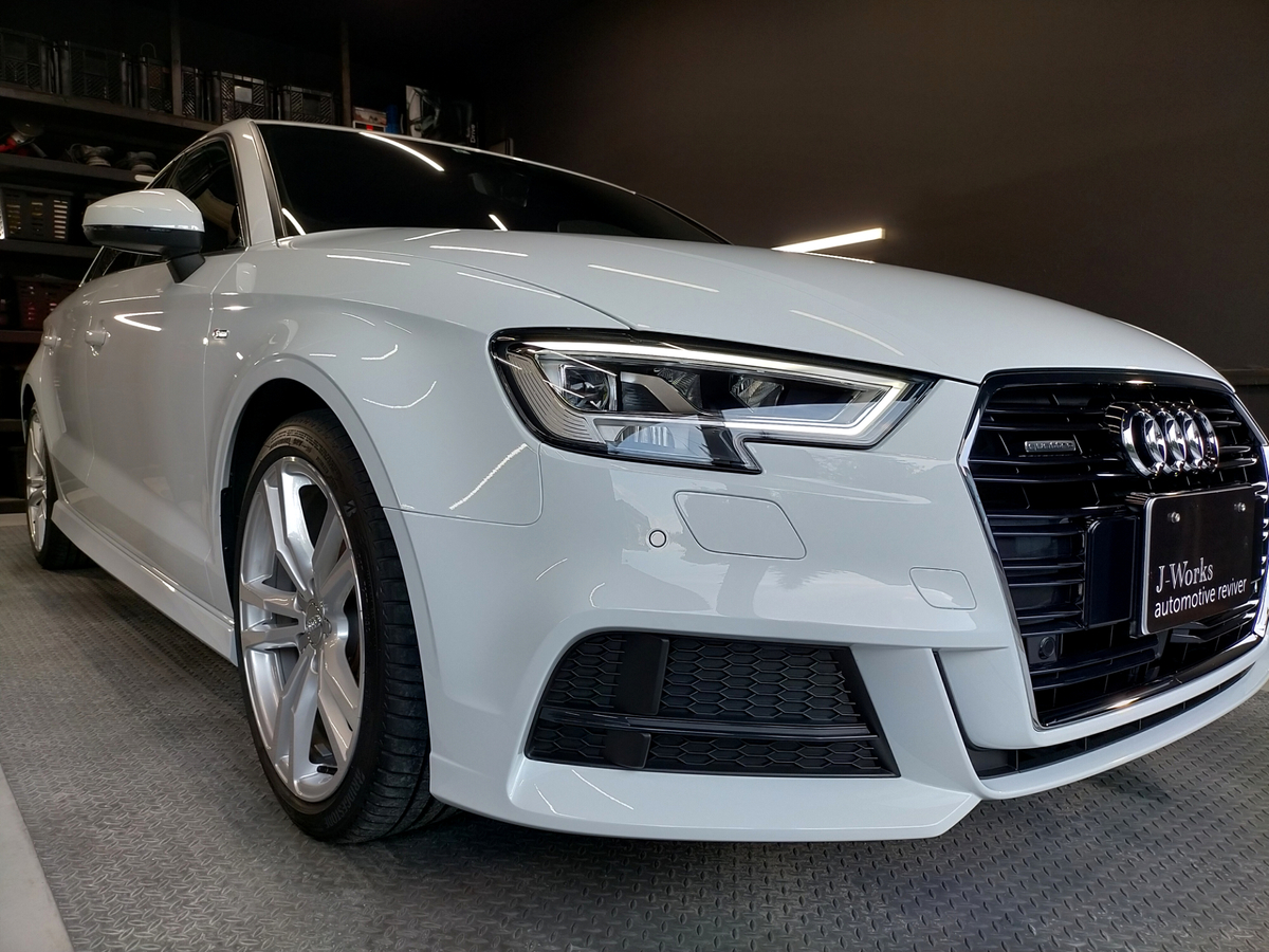 アウディ/A3 ボディ磨き＋樹脂硬化型コーティング【Ω/OMEGA】＋ウインドウウロコ取り撥水加工札幌北広島１