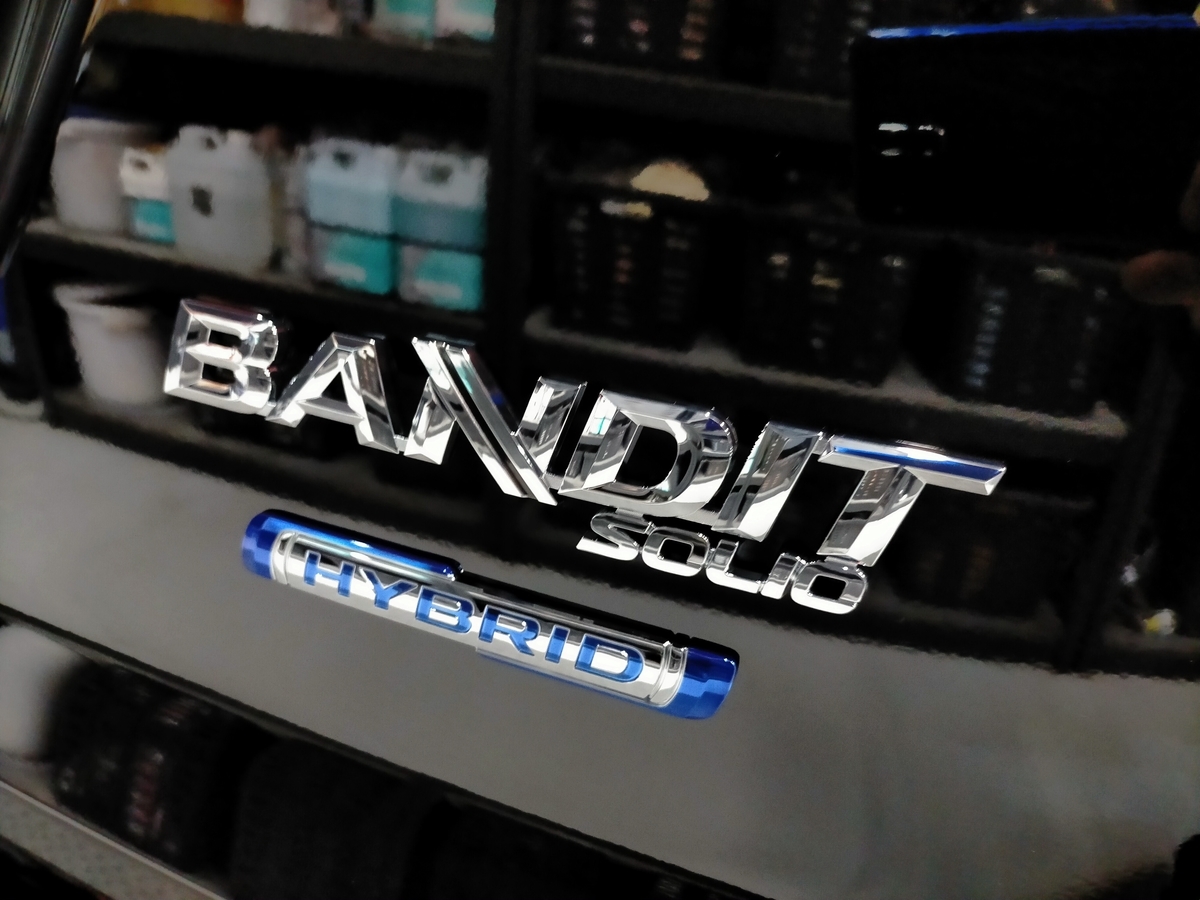 新車スズキ/ソリオ バンディット ハイブリッド 樹脂硬化型コーティング【Ω/OMEGA】札幌北広島江別恵庭千歳石狩岩見沢５