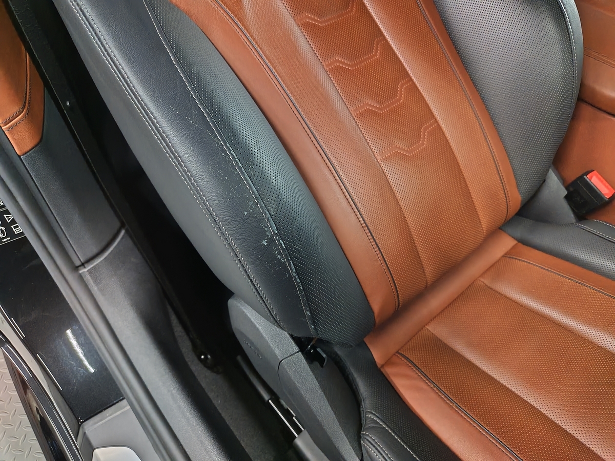 BMW M850i グランクーペ G15 劣化革シート擦れ補修リペア 車内装修理札幌北広島恵庭江別千歳ディーラー２