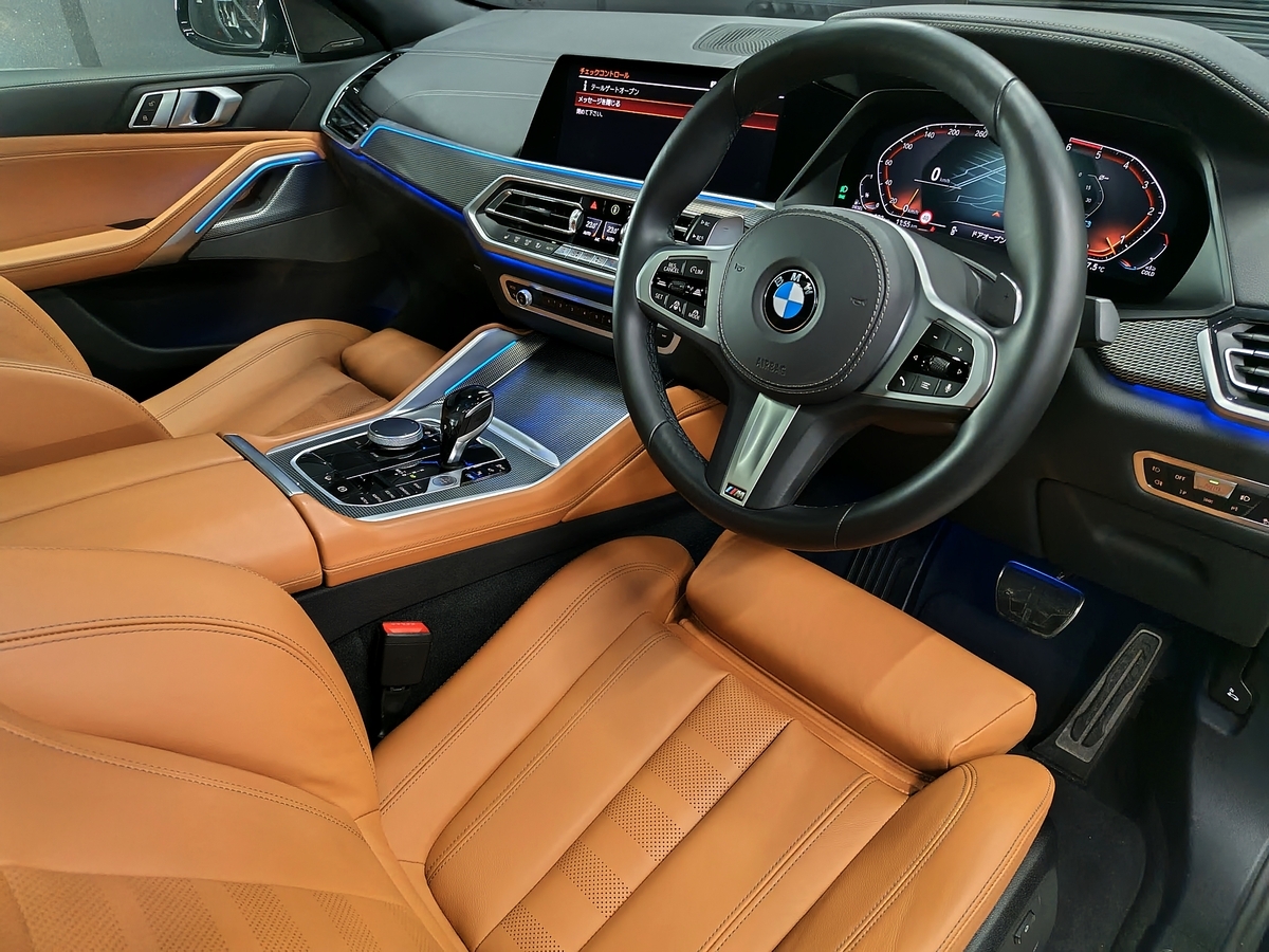 BMW X6 Mスポーツ 内装レザーシート ステアリング　アームレストドアトリム内張りコーティング