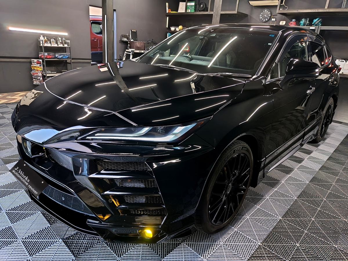 ハリアー ランボルギーニ ウルス アルバーモ ボディ磨き＋樹脂硬化型コーティングOMEGA車内ルームクリーニングアルミホイールコーティング札幌北広島恵庭江別千歳旭川ディーラー
