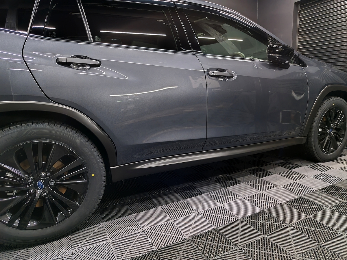 レヴォーグ レイバック ボディ・未塗装樹脂グリル・内装革レザーシートステアリングハンドルコーティング札幌北広島恵庭江別千歳旭川スバルディーラークラッディングパーツ