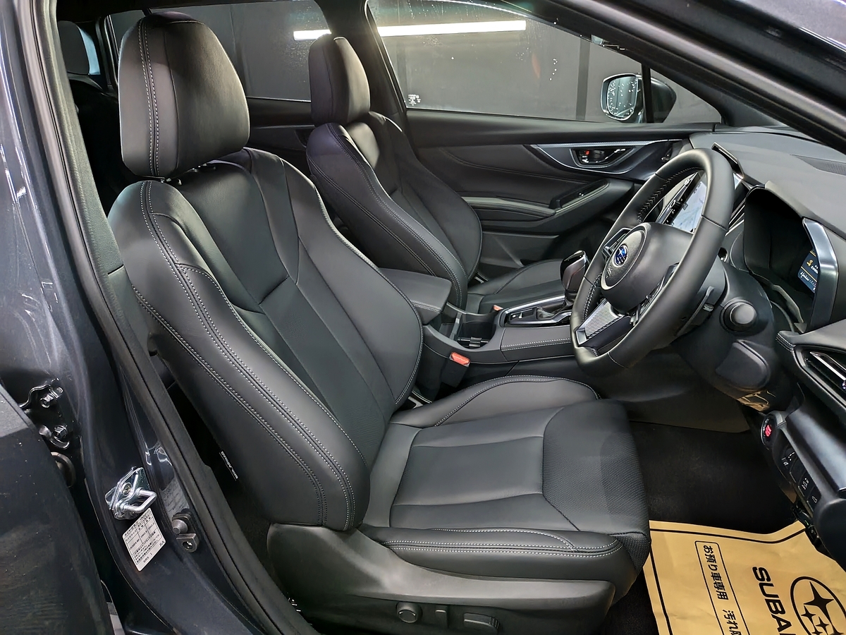 レヴォーグ レイバック ボディ・未塗装樹脂グリル・内装革レザーシートステアリングハンドルコーティング札幌北広島恵庭江別千歳旭川スバルディーラー前列