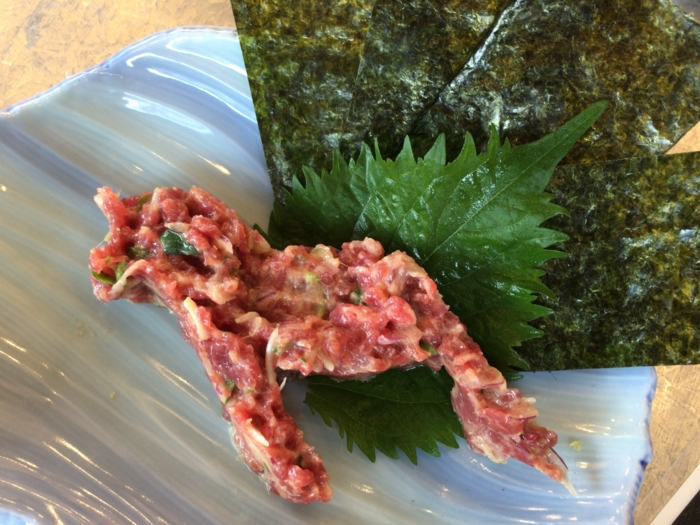 馬肉問屋 馬喰ろう 金沢市昭和町 涙滴型宇宙艇