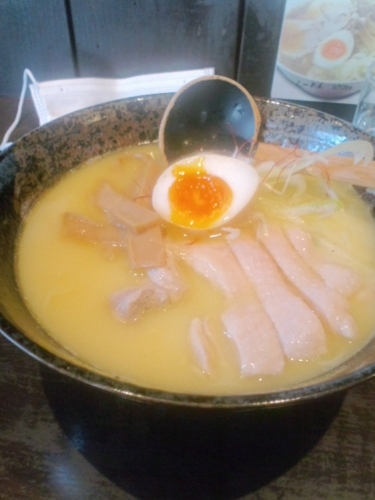 鶏塩ラーメン