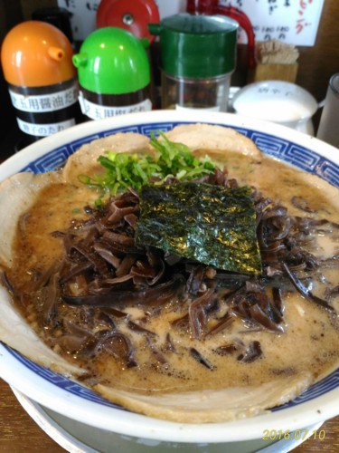 とんこつ醤油＋チャーシュー＋きくらげ＠哲麺