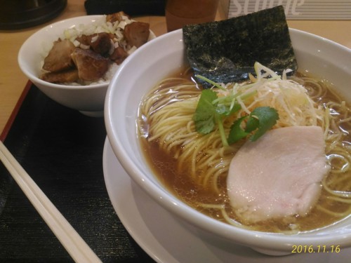 平子にぼし葱ラーメン大盛り＋ミニチャーシュー丼＠纏